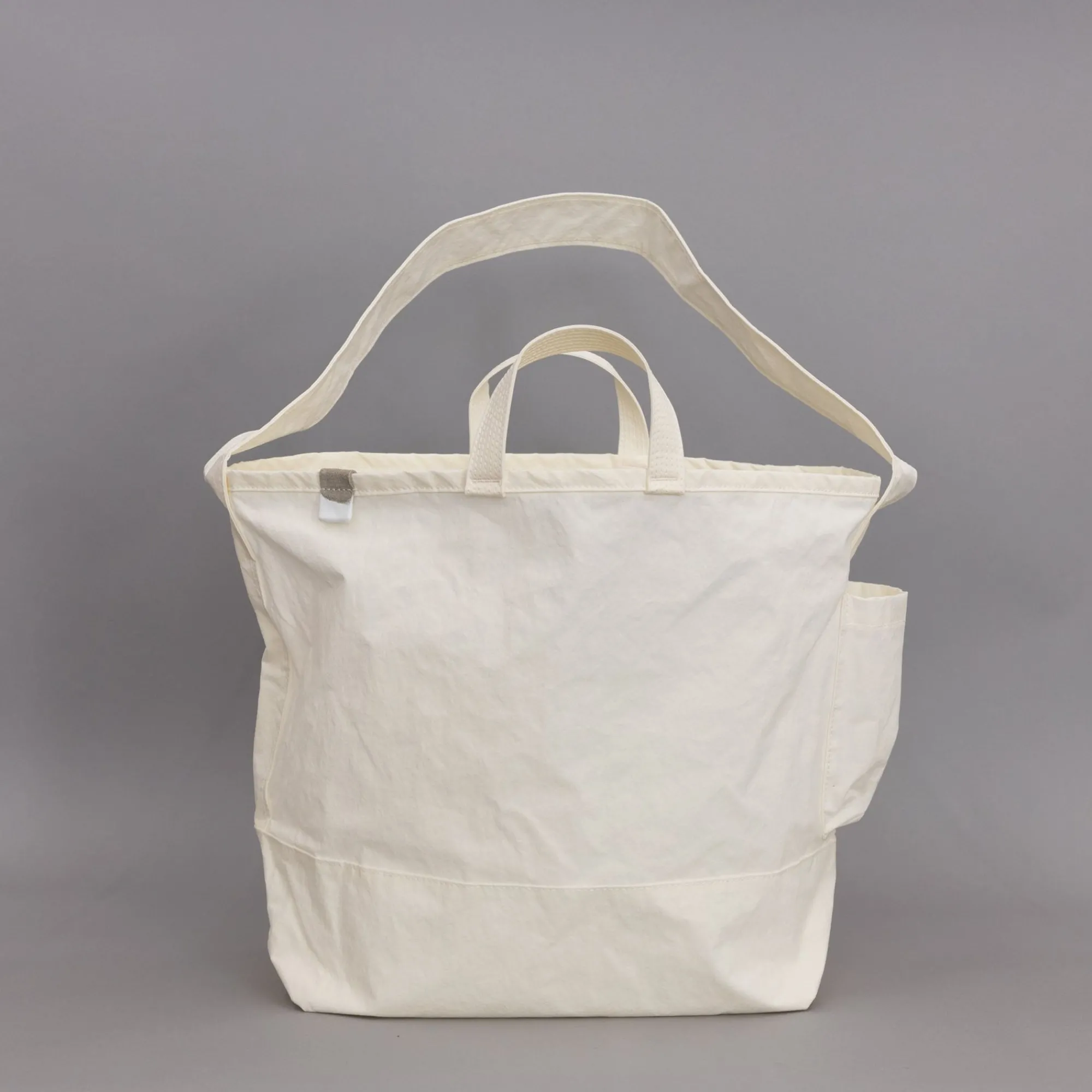 TORTOISE-yellow paper Anunfold Bags & Wallets*Anunfold Side Pocket Tote Bag - White