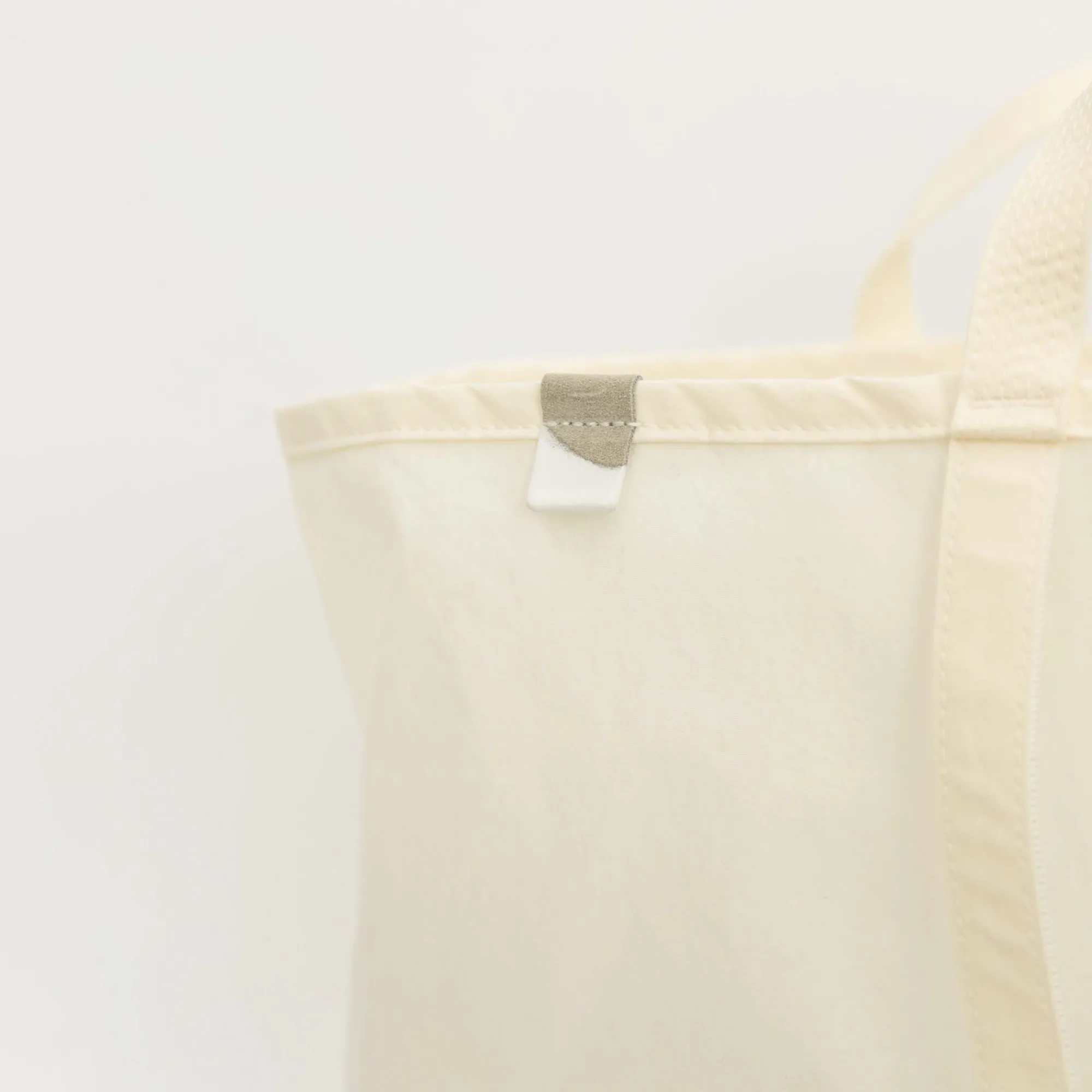 TORTOISE-yellow paper Anunfold Bags & Wallets*Anunfold Travel Tote - White