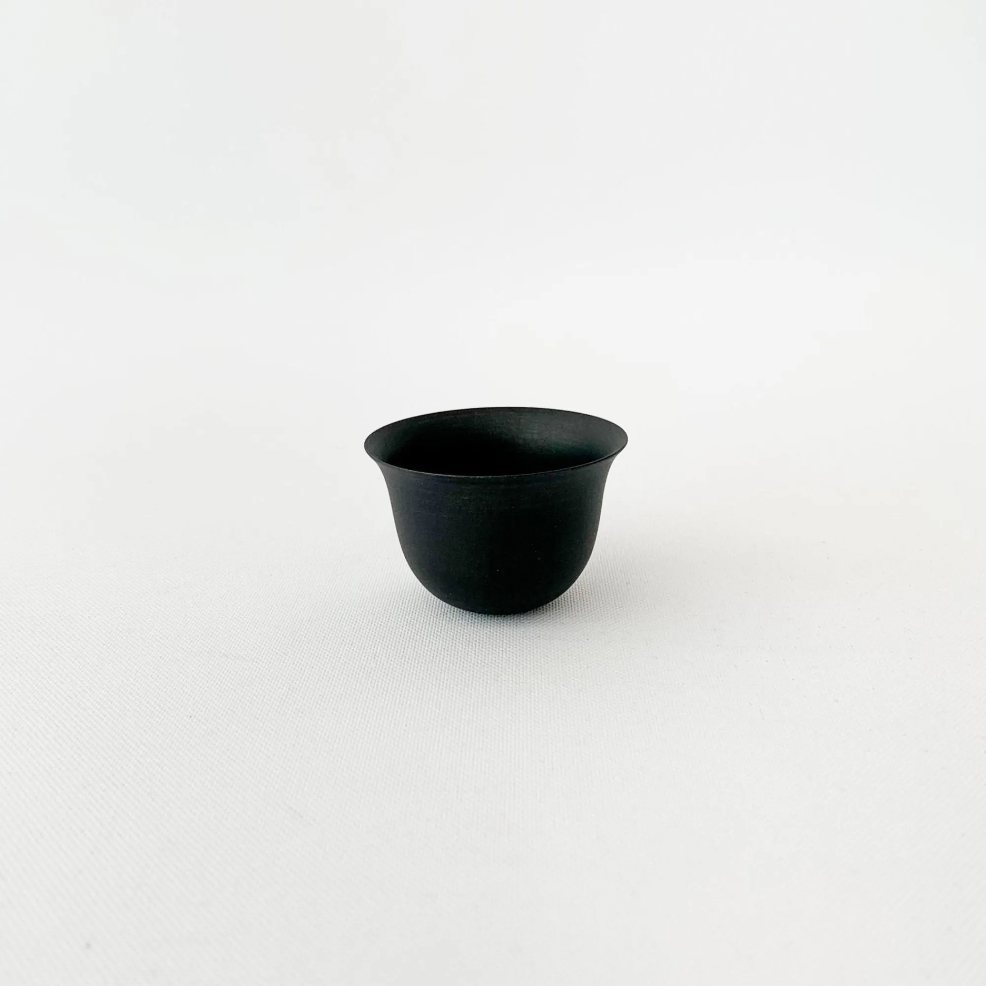 TORTOISE-yellow paper Gato Drinking*Gato Mikio Tohka Sake Cups