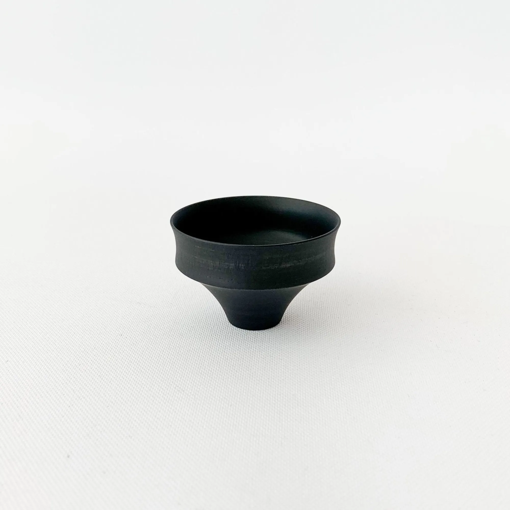 TORTOISE-yellow paper Gato Drinking*Gato Mikio Tohka Sake Cups