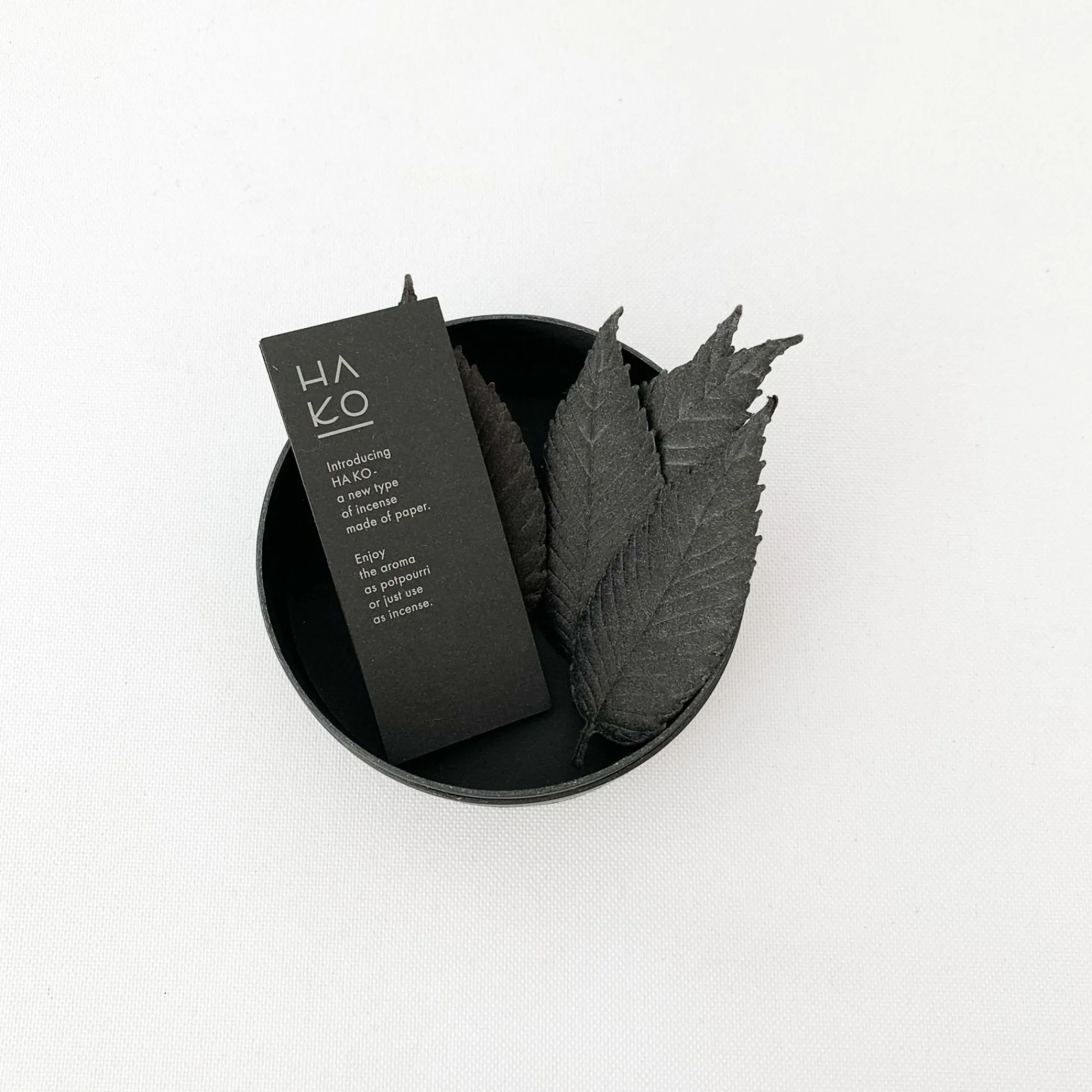 MORIHATA International Ltd. Co. Soaps & Scents*Ha Ko Paper Incenses - Black