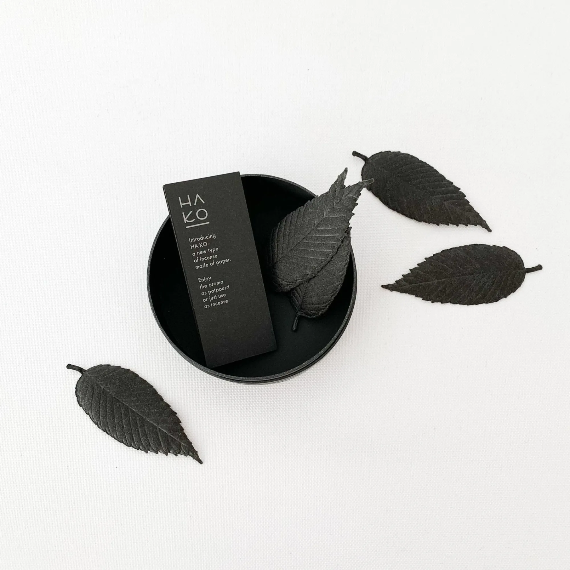 MORIHATA International Ltd. Co. Soaps & Scents*Ha Ko Paper Incenses - Black