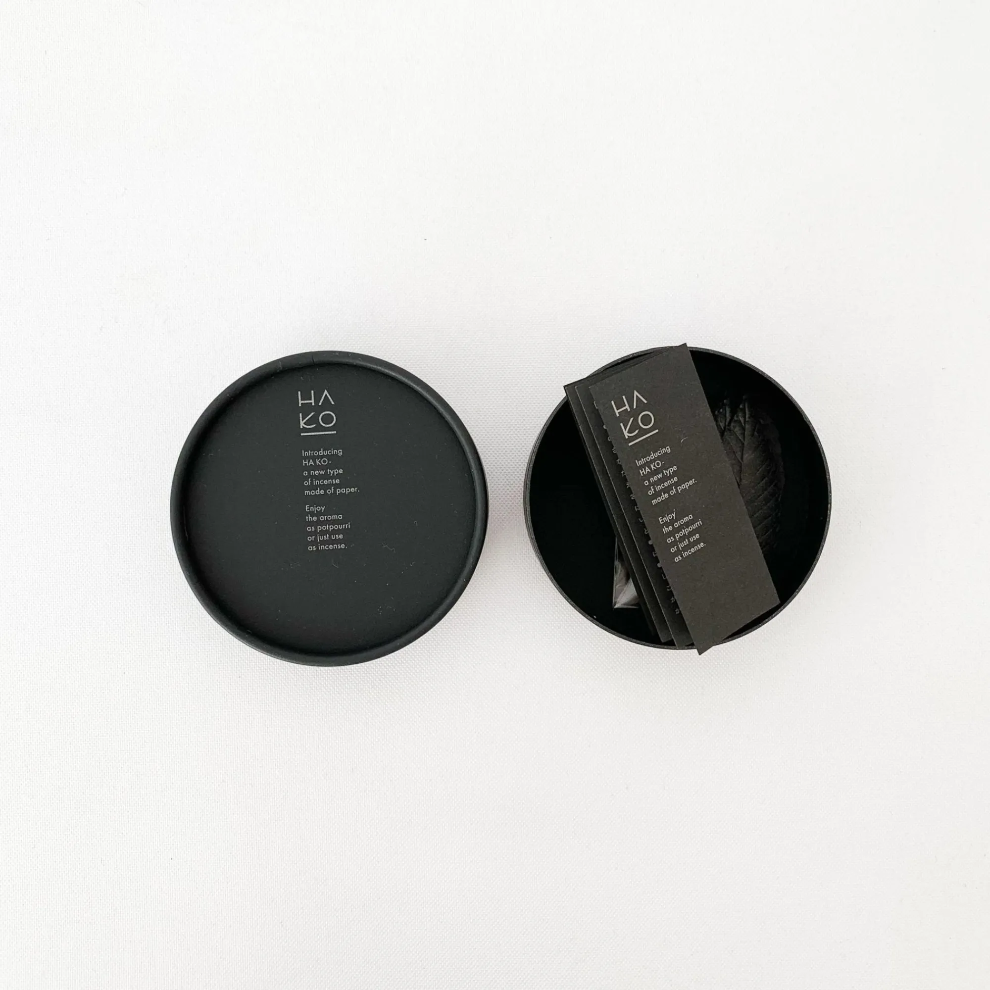 MORIHATA International Ltd. Co. Soaps & Scents*Ha Ko Paper Incenses - Black
