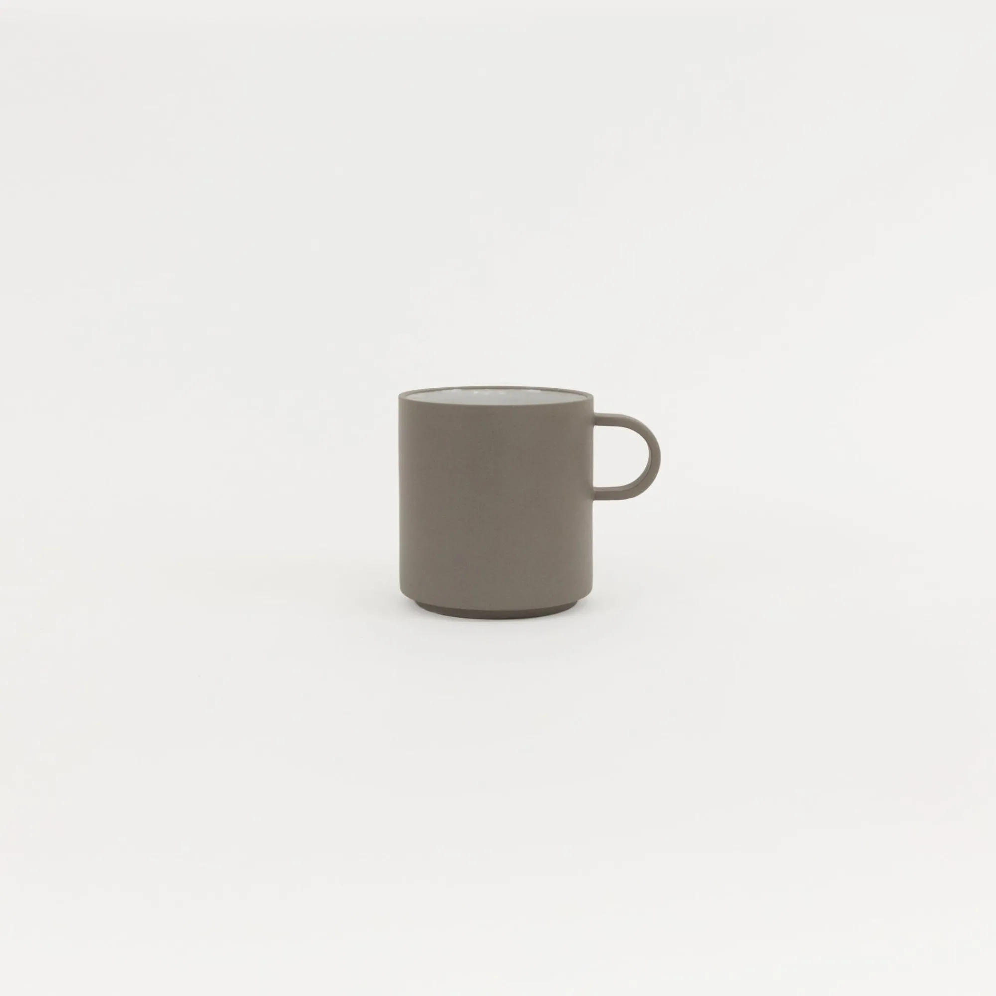 SAIKAI (Hasami) Mug*Haw120 - Mug Ash White Medium O 3.3/8"