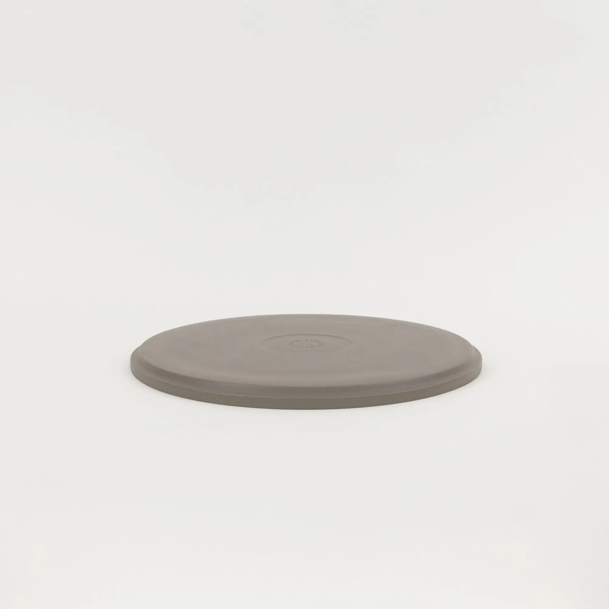 SAIKAI (Hasami) Plate / Lid*Haw105 - Plate / Lid Ash White O 10"