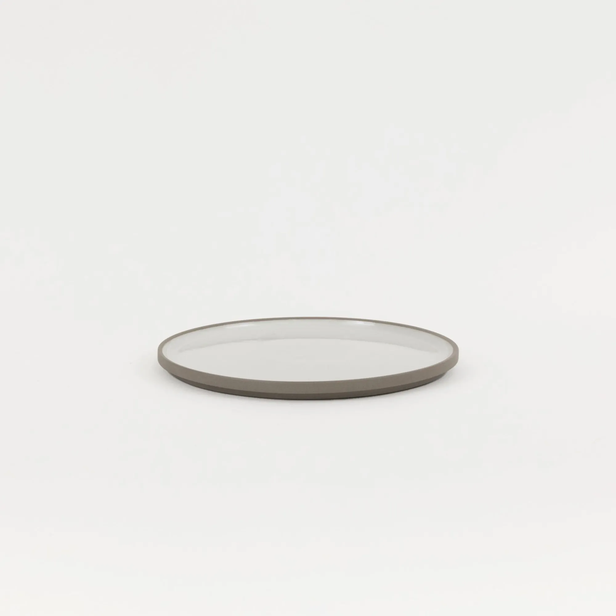 SAIKAI (Hasami) Plate / Lid*Haw104 - Plate / Lid Ash White O 8.5/8"