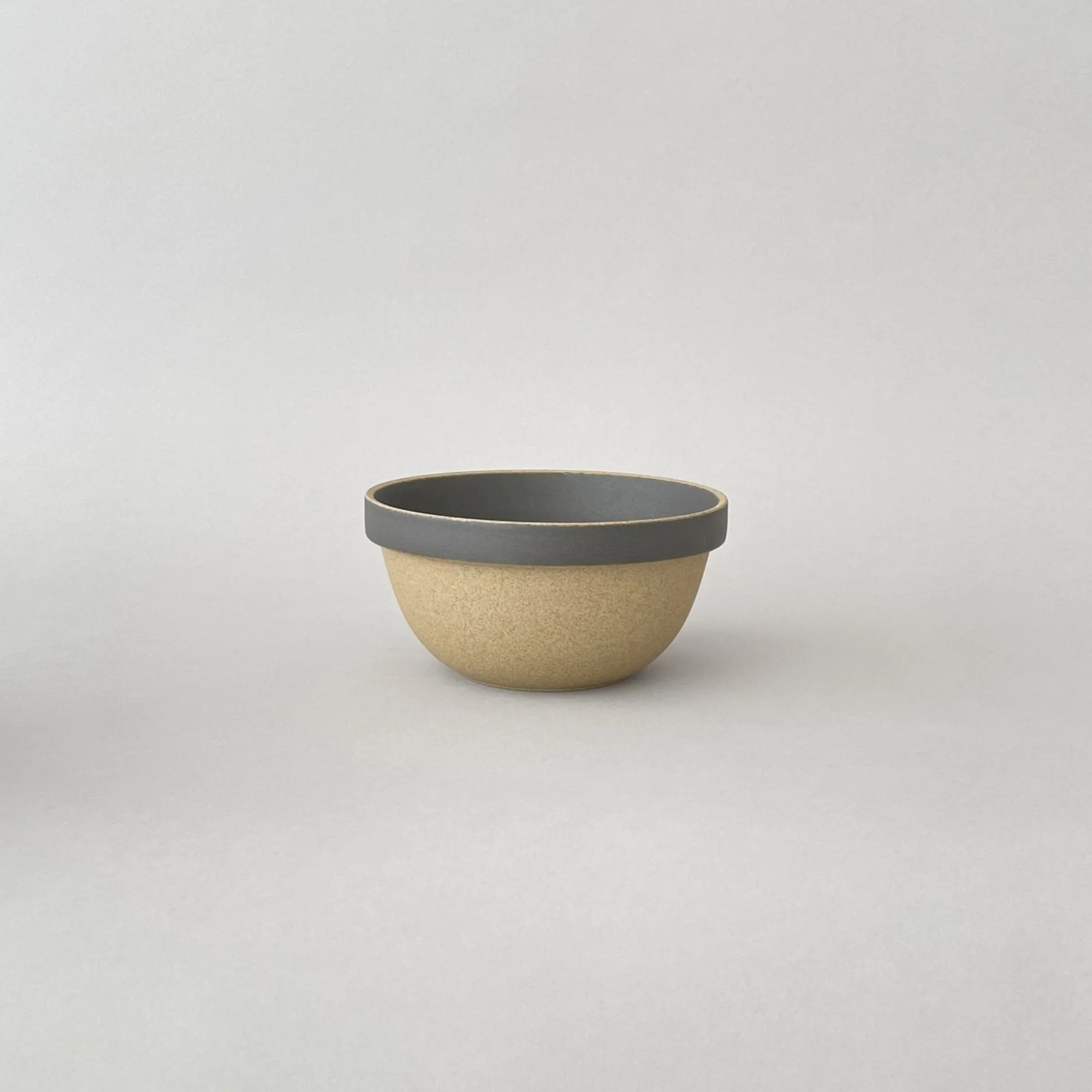 SAIKAI (Hasami) Bowl - Round*Hpb048 - Mid-Deep Round Bowl Black Small O 5.5/8"