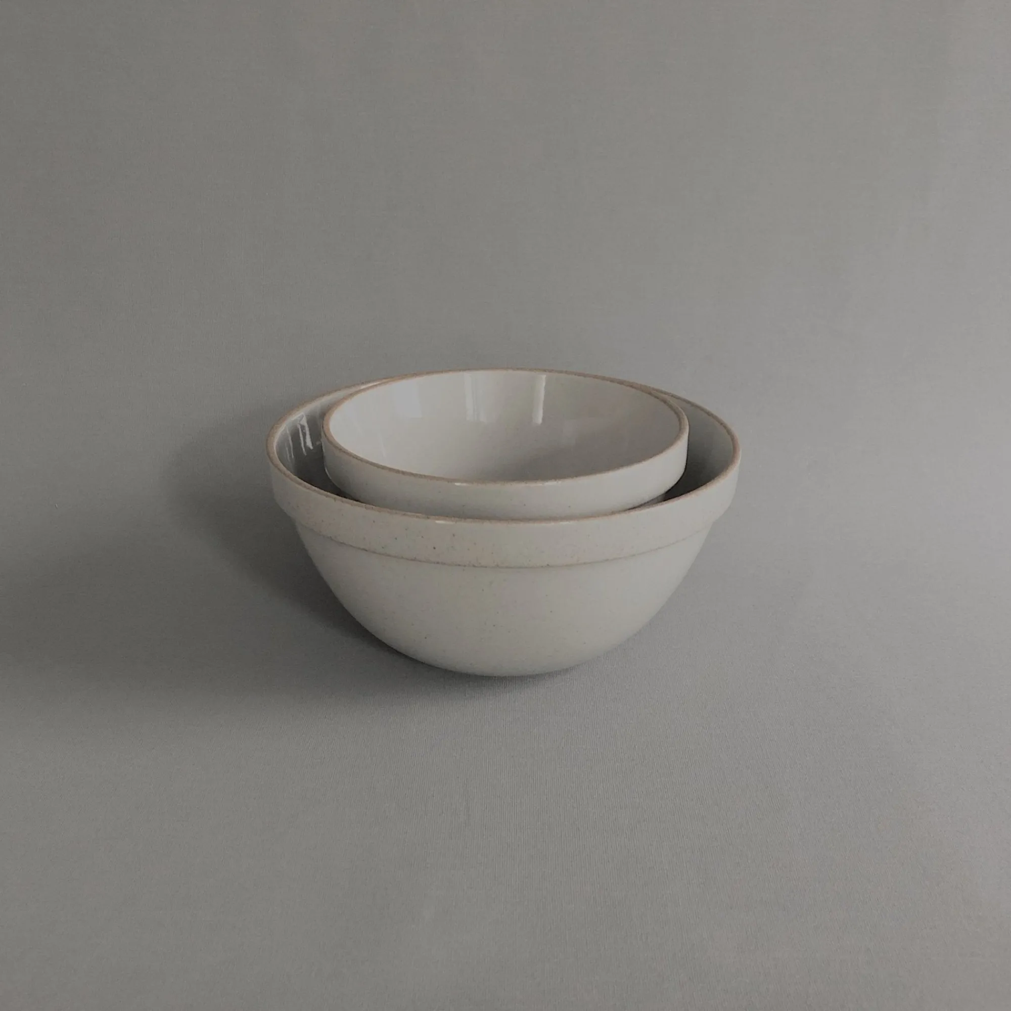 SAIKAI (Hasami) Bowl - Round*Hpm046 - Deep Round Bowl Gloss Gray Small O 5.5/8"