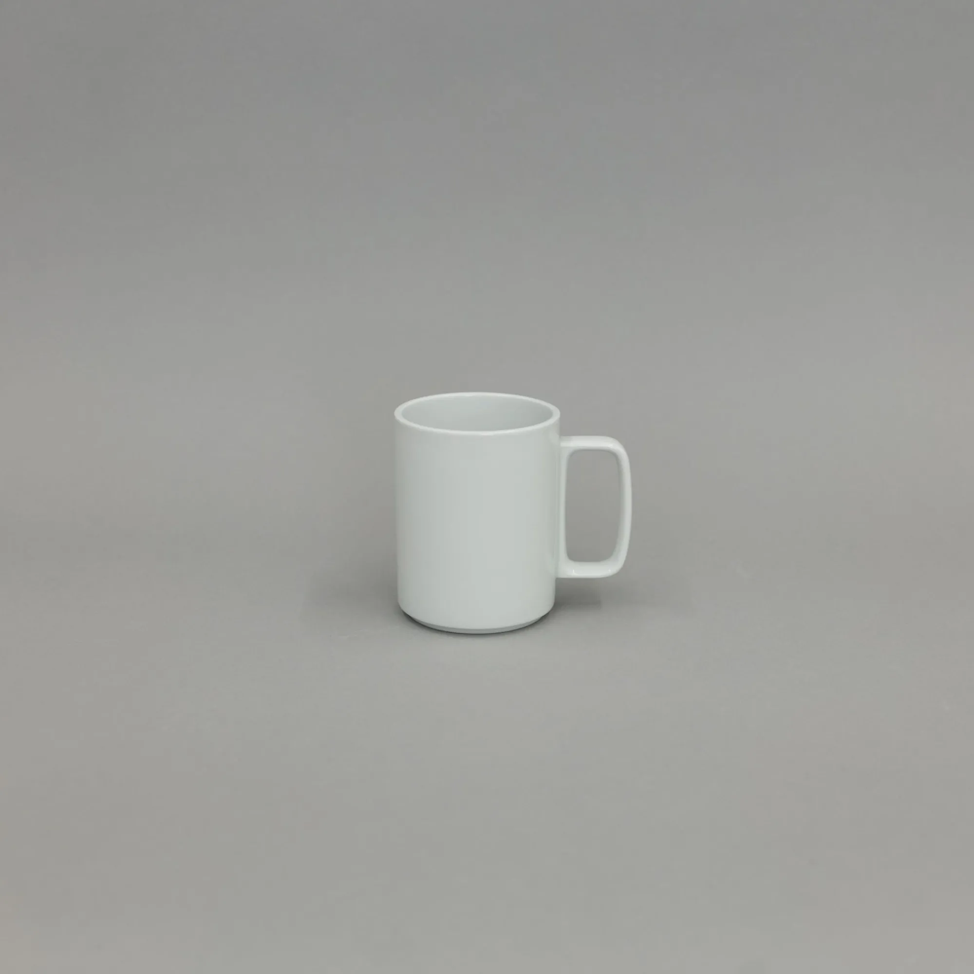 SAIKAI (Hasami) Mug*Hpw021 - Mug Gloss White Large O 3.3/8"