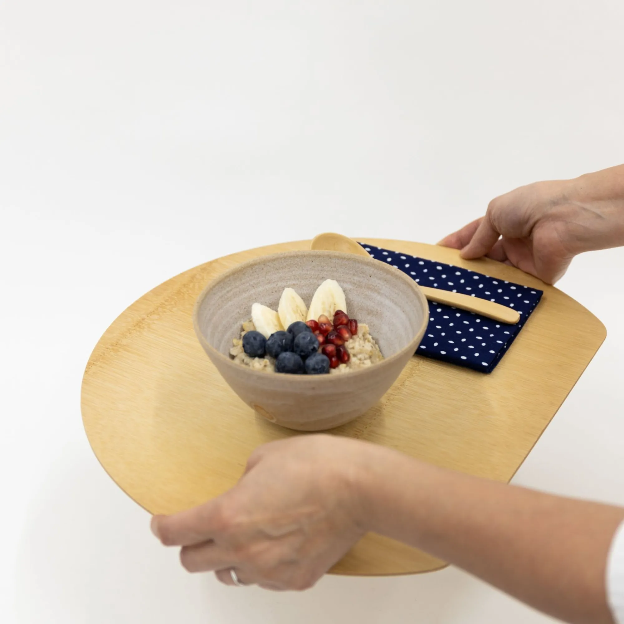 TORTOISE-yellow paper Kosuga Eating*Kosuga Half Moon Place Mat