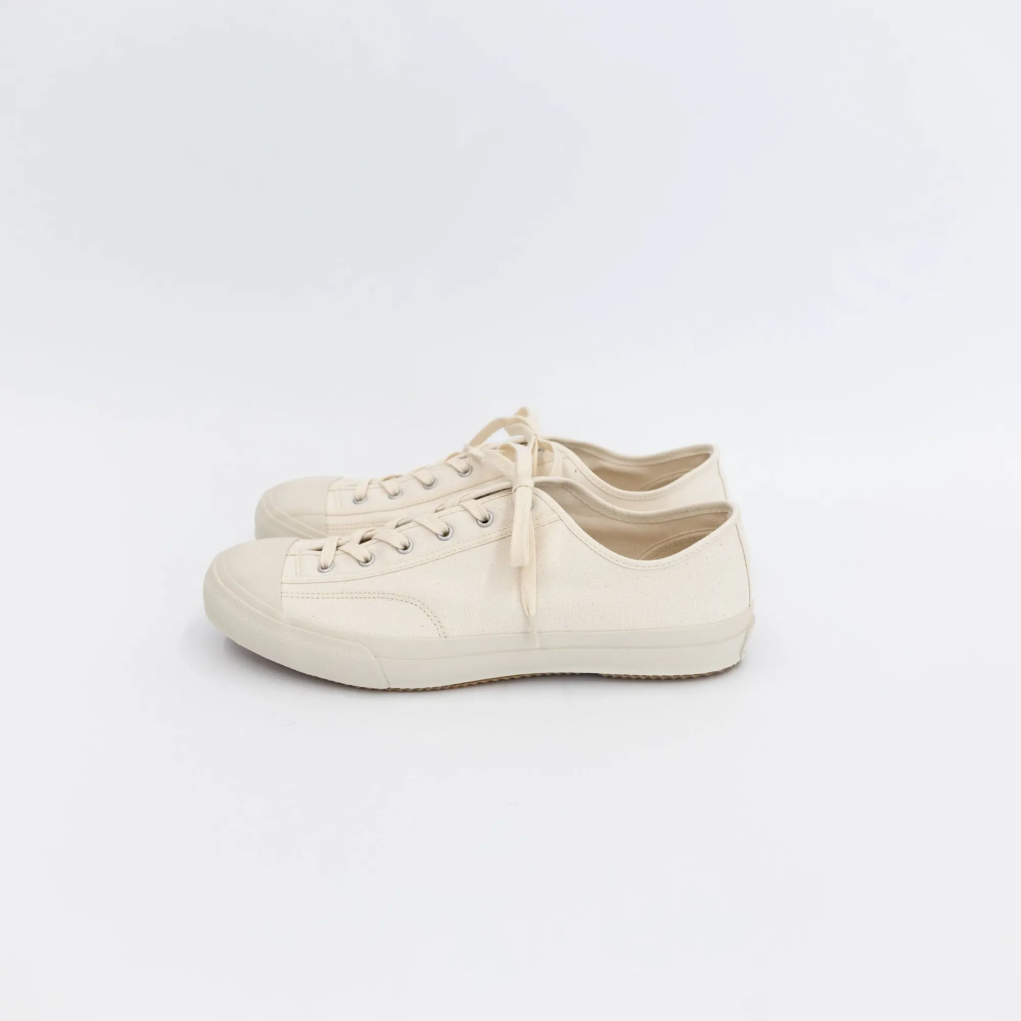 SAIKAI (Others) Apparel*Moonstar Gym Classic White Shoes