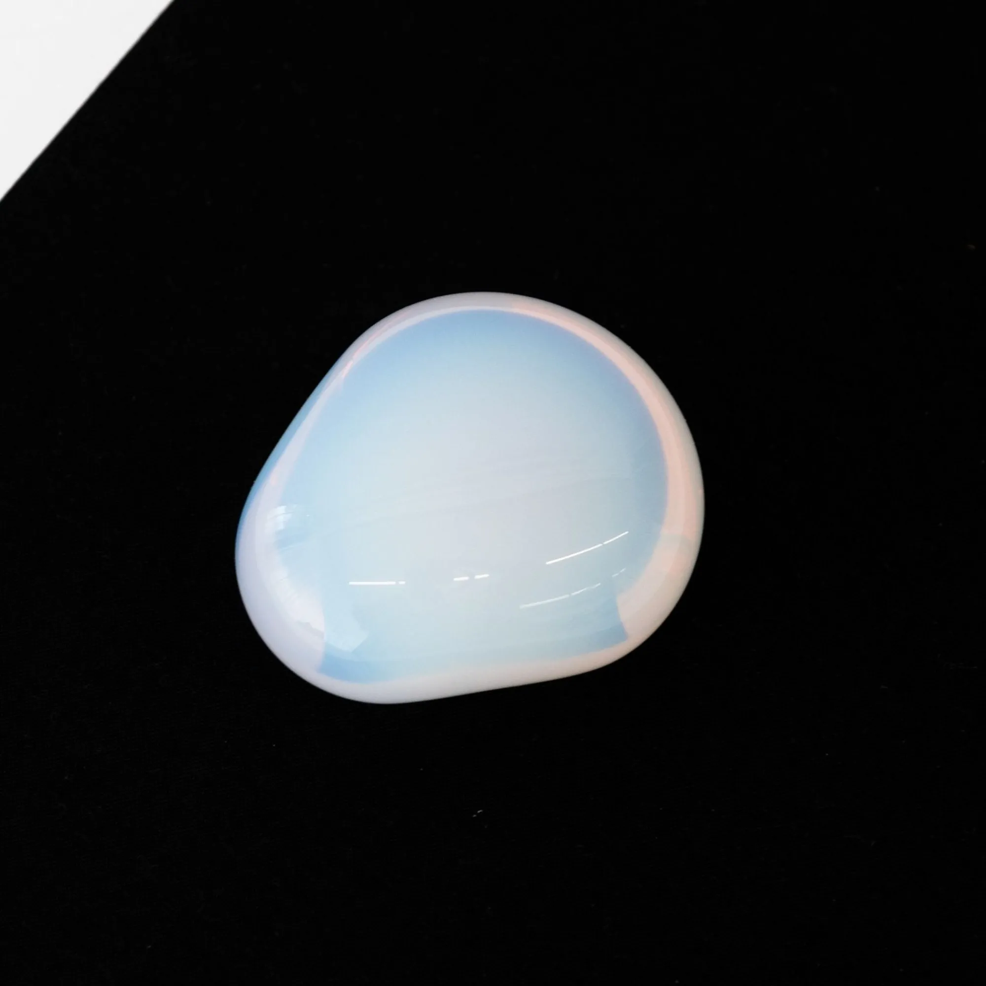 Sugahara USA Southern Coast International Home Decor*Sugahara Opalescent Paperweight