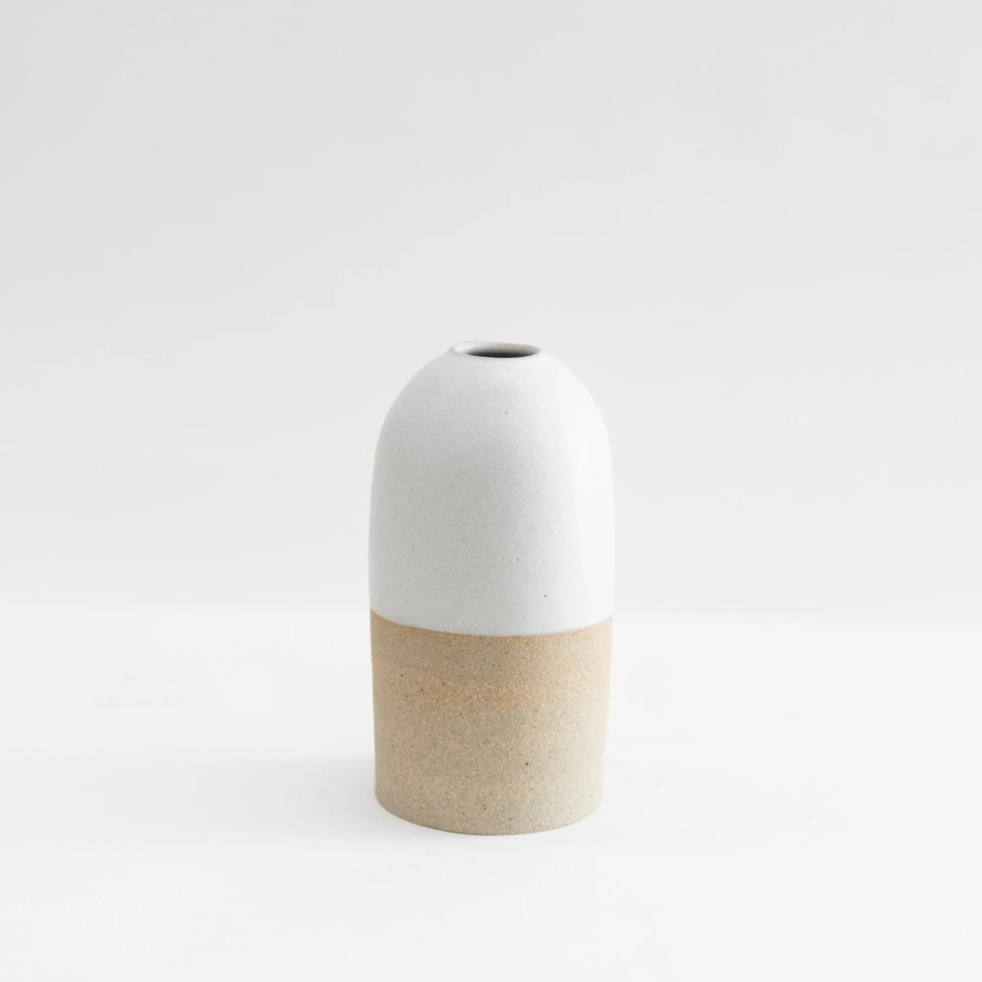Tomoro Pottery Home Decor*Tomoro Terra Bud Vase (Large)